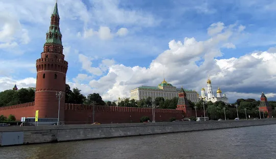 Курсы доллара и евро в Москве на 02 марта (02.03.2025) .