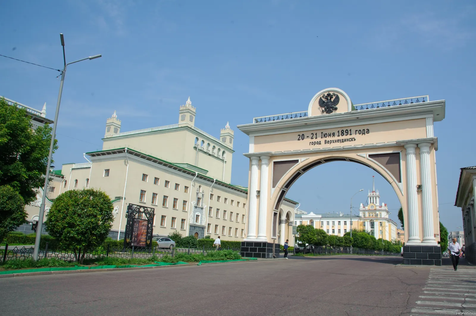 Курсы валют в банках Улан-Удэ сегодня 10 марта (10.03.2025).
