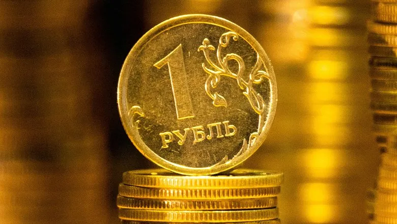 Рубль привязали к политике.