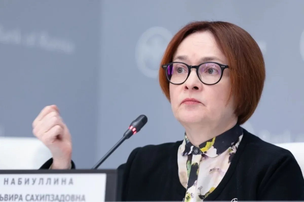 ЦБ не будет вмешиваться в формирование валютного курса банков