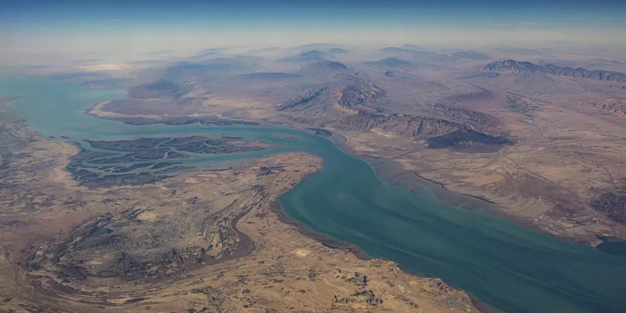 Иран готов открыть Ормузский пролив при расчетах в юанях